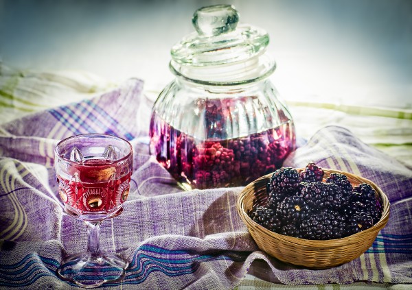 DIY Blackberry Liquor